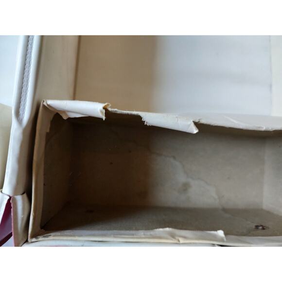 Vintage 1968 Mattel BARBIE DOLL Hot Pink Vinyl Storage Carry Case TRUNK Read - Picture 14 of 16